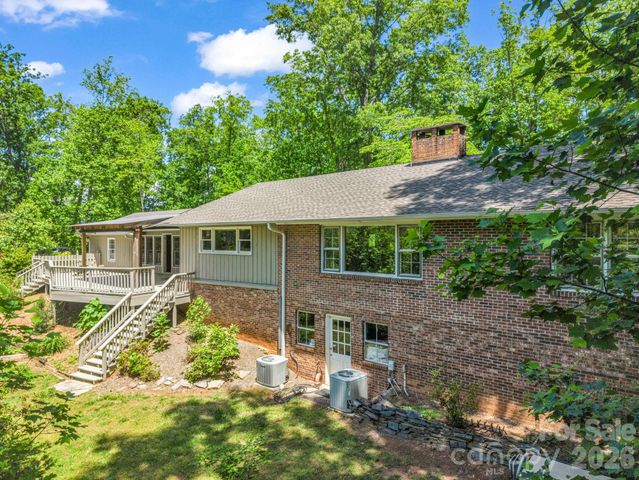 7 Hearthstone Lane, Landrum, SC 29356