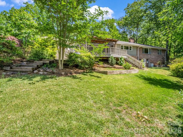 7 Hearthstone Lane, Landrum, SC 29356