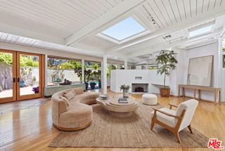 738 Hanley Avenue, Los Angeles, CA 90049