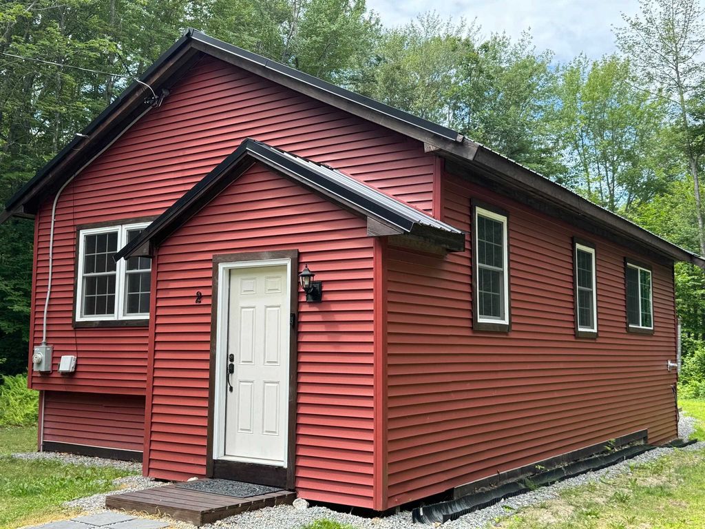 2 Saint Moritz Road, New Durham, NH 03855