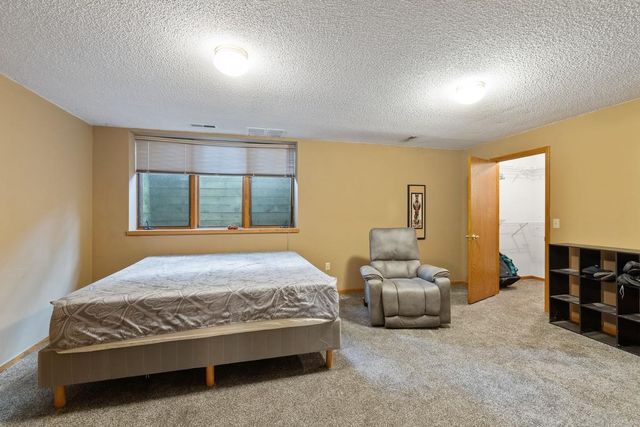 1405 Mayflower Drive, Northfield, MN 55057