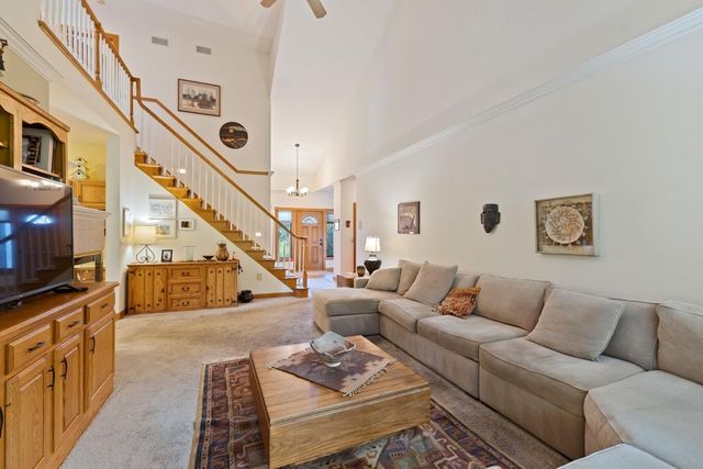 1405 Mayflower Drive, Northfield, MN 55057