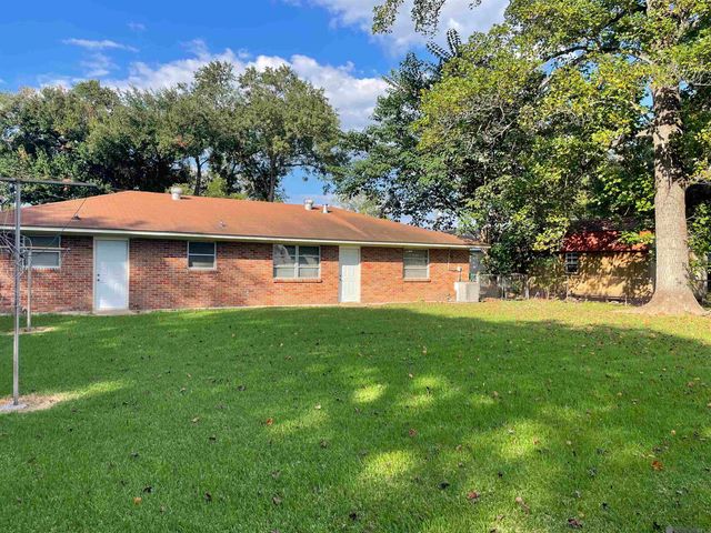 57925 Joseph St, Plaquemine, LA 70764
