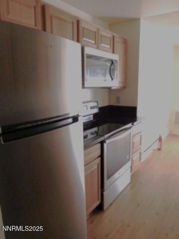 3952 Clear Acre Lane APT 275, Reno, NV 89512