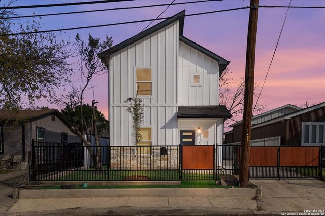 153 Stribling, San Antonio, TX 78204