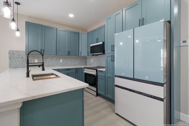 153 Stribling, San Antonio, TX 78204