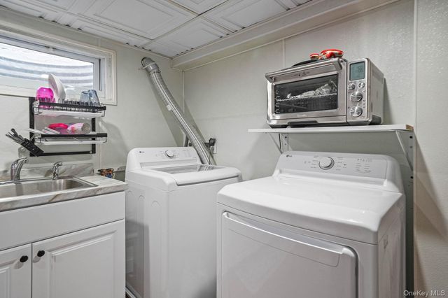 78 Adirondack Drive, Selden, NY 11784