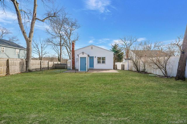 78 Adirondack Drive, Selden, NY 11784