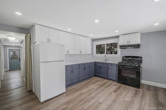 78 Adirondack Drive, Selden, NY 11784