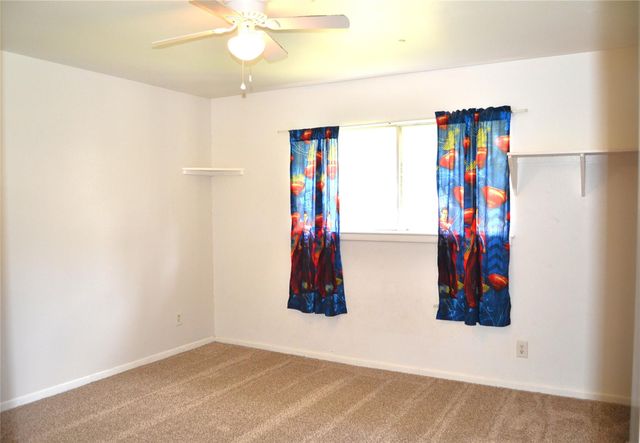 101 Summit Drive, Conroe, TX 77303