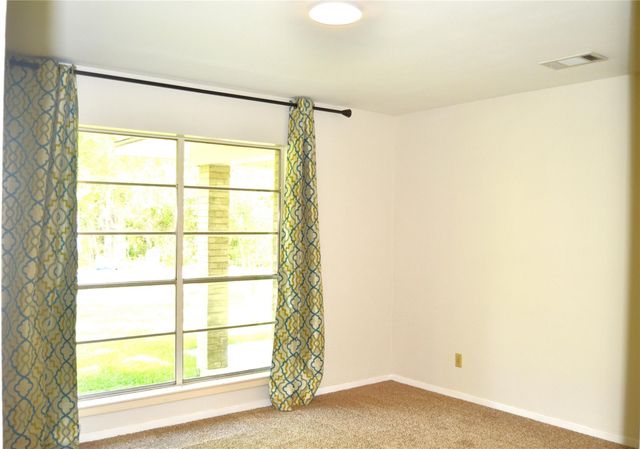 101 Summit Drive, Conroe, TX 77303