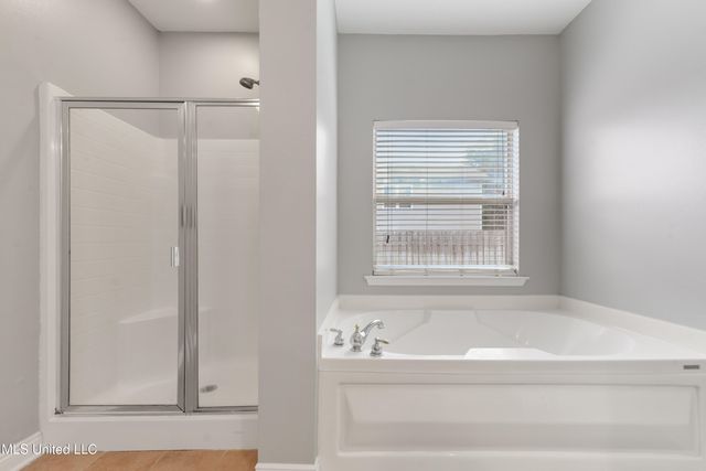 55 Lakeview Drive, Ocean Springs, MS 39564