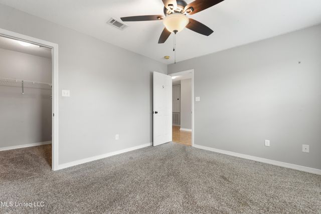 55 Lakeview Drive, Ocean Springs, MS 39564