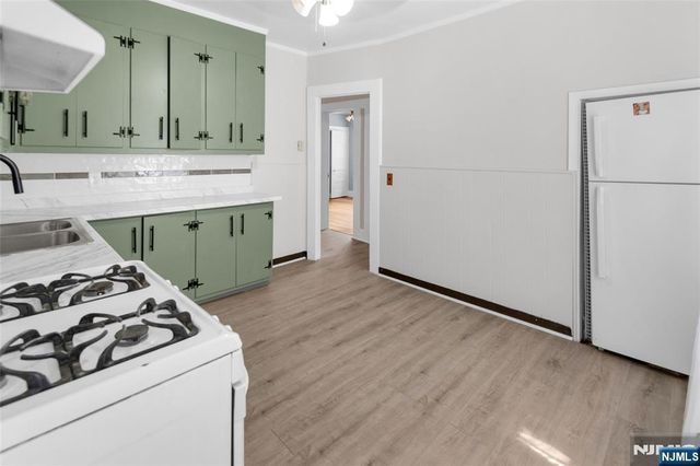 558 Argyle Avenue 2, Orange, NJ 07050
