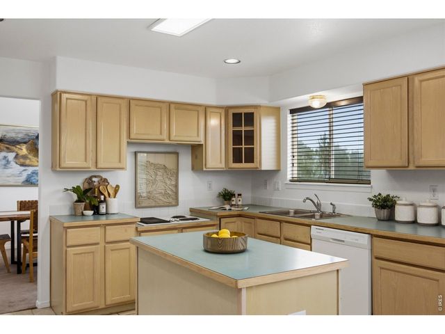 824 Westbourn Ct, Fort Collins, CO 80525