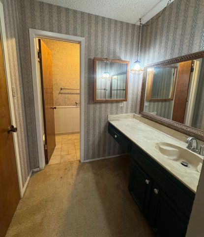 3904 Cimmaron Trail, De Cordova, TX 76049