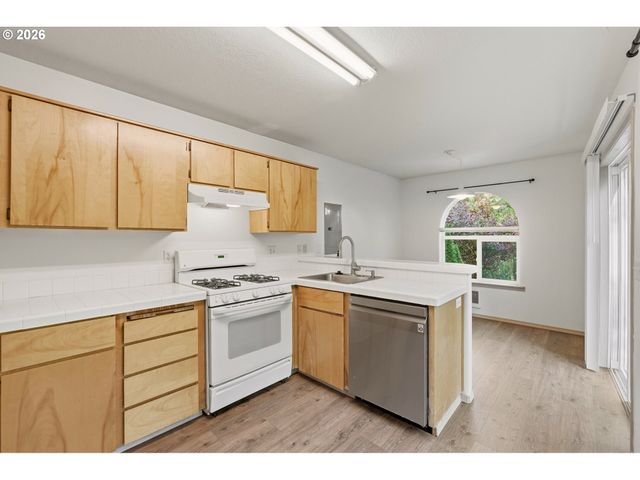 11015 Sw 41ST Ave, Portland, OR 97219