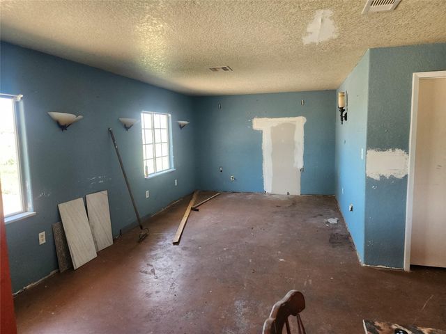 1118 County Road 47, Angleton, TX 77515