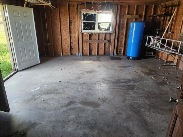 1118 County Road 47, Angleton, TX 77515