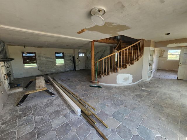 1118 County Road 47, Angleton, TX 77515