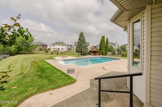 14780 Prairie Lake Drive, Perrysburg, OH 43551