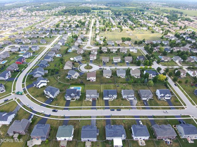 14780 Prairie Lake Drive, Perrysburg, OH 43551