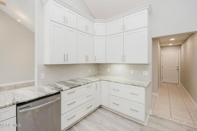 14780 Prairie Lake Drive, Perrysburg, OH 43551