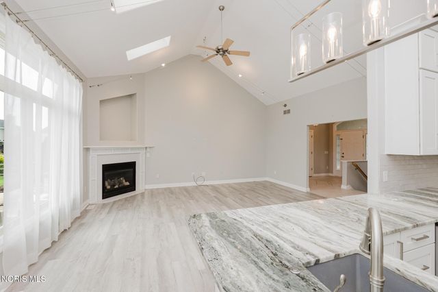 14780 Prairie Lake Drive, Perrysburg, OH 43551