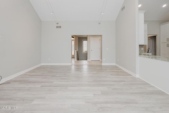 14780 Prairie Lake Drive, Perrysburg, OH 43551
