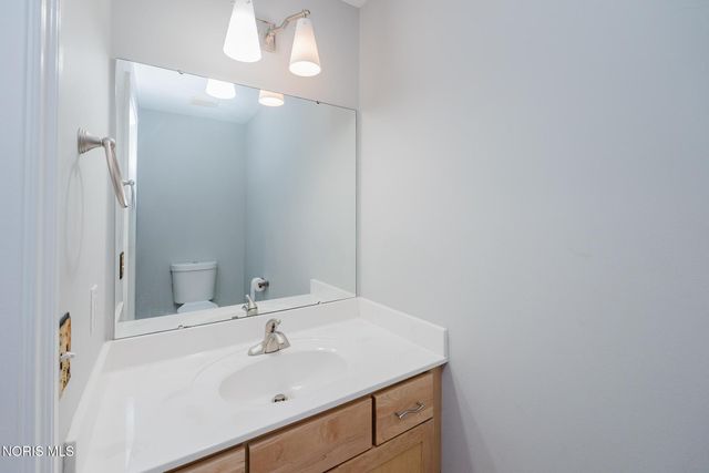 14780 Prairie Lake Drive, Perrysburg, OH 43551