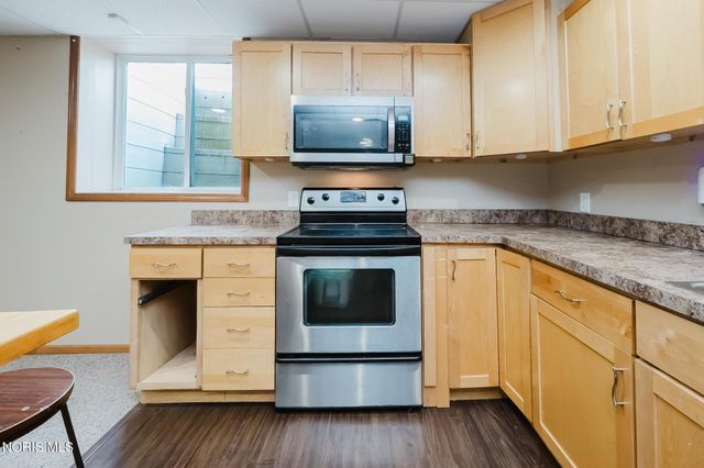 14780 Prairie Lake Drive, Perrysburg, OH 43551