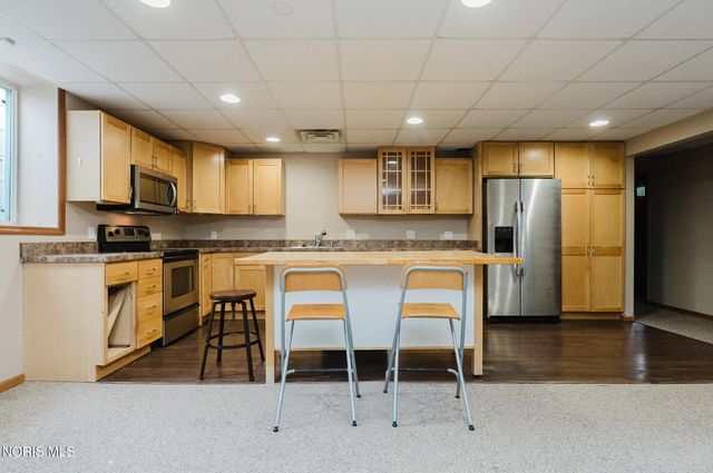 14780 Prairie Lake Drive, Perrysburg, OH 43551