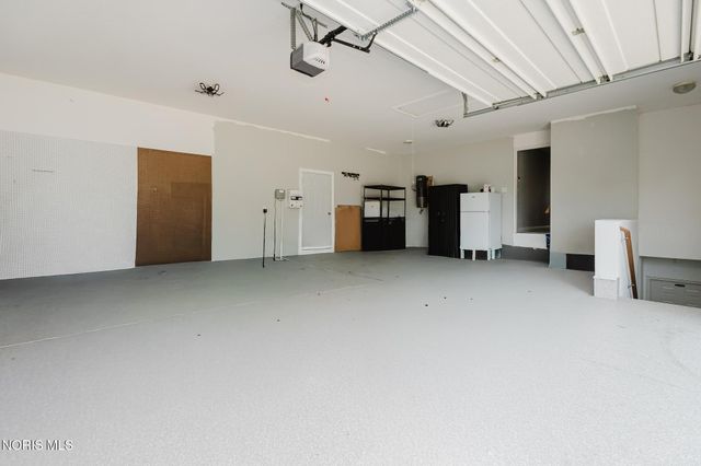 14780 Prairie Lake Drive, Perrysburg, OH 43551