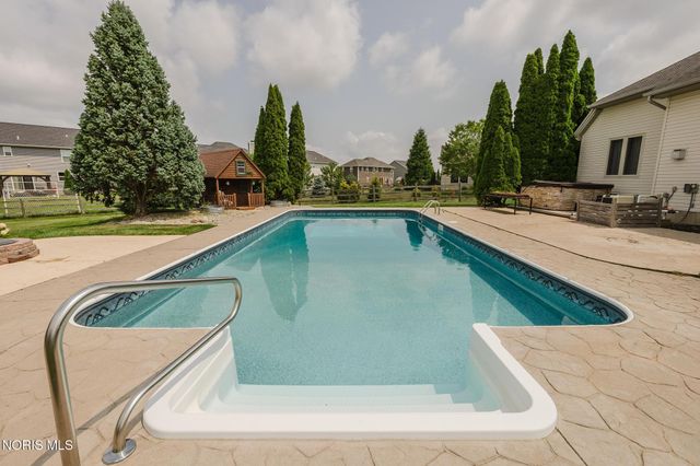 14780 Prairie Lake Drive, Perrysburg, OH 43551