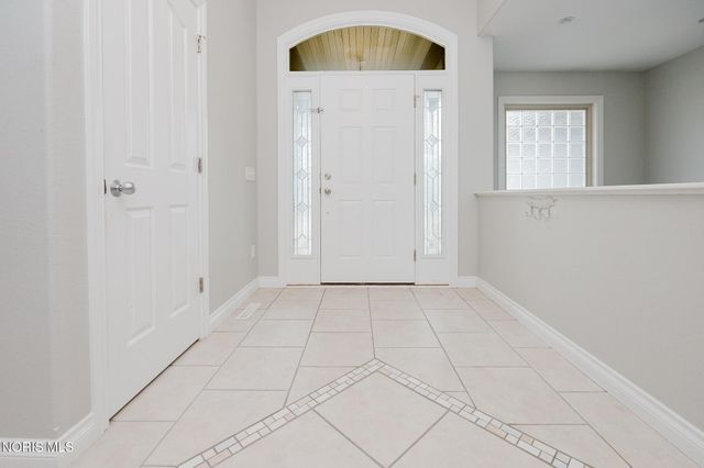 14780 Prairie Lake Drive, Perrysburg, OH 43551