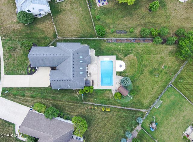 14780 Prairie Lake Drive, Perrysburg, OH 43551