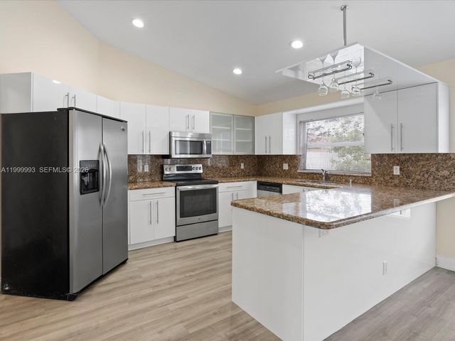 1124 NW 130th Ter 1124, Sunrise, FL 33323