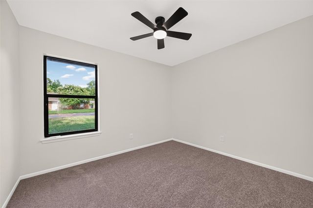 106 Little Bill Lane, Willis, TX 77378