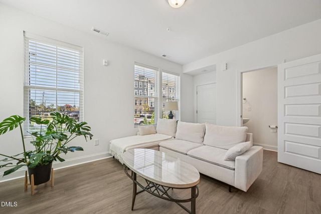 600 Market Grove Drive 100, Wake Forest, NC 27587