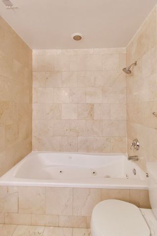 4753 N Beacon Street 2, Chicago, IL 60640