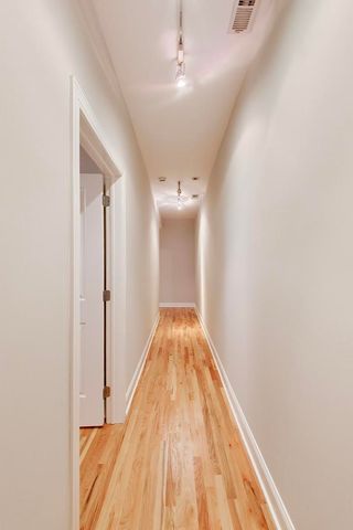 4753 N Beacon Street 2, Chicago, IL 60640