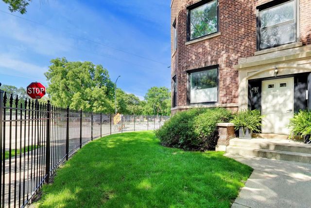 4753 N Beacon Street 2, Chicago, IL 60640