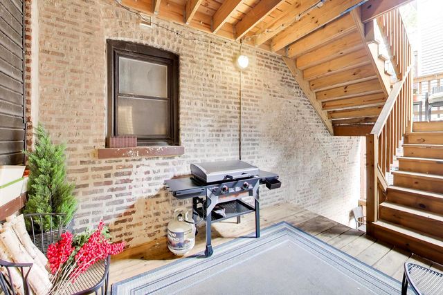 4753 N Beacon Street 2, Chicago, IL 60640