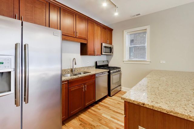 4753 N Beacon Street 2, Chicago, IL 60640