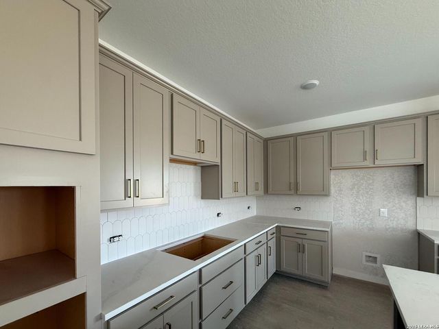 415 Nottabi Rd, Adkins, TX 78101