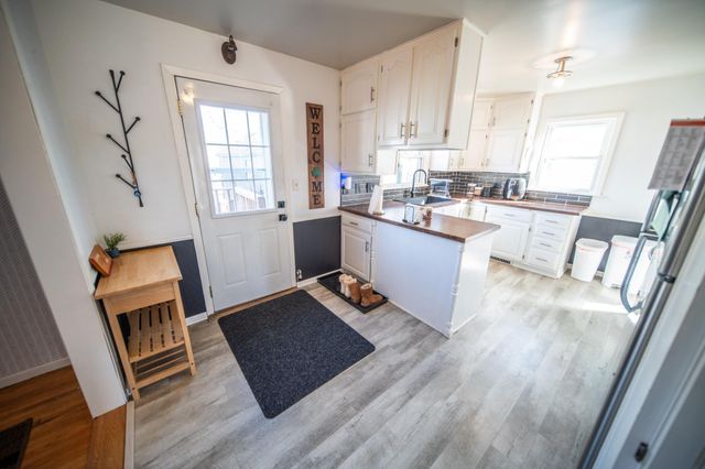 930 13th Avenue NE, Rochester, MN 55906