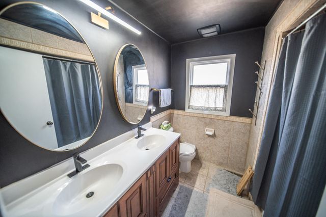 930 13th Avenue NE, Rochester, MN 55906