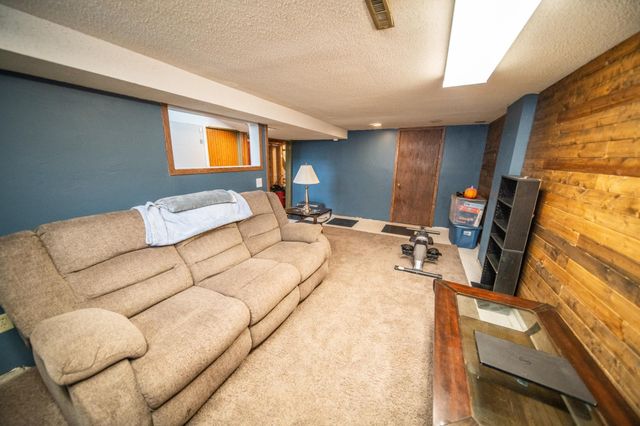 930 13th Avenue NE, Rochester, MN 55906