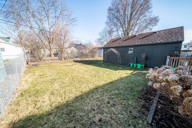 930 13th Avenue NE, Rochester, MN 55906