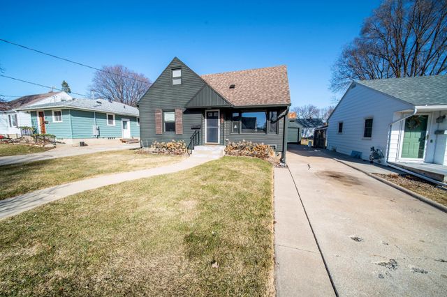 930 13th Avenue NE, Rochester, MN 55906